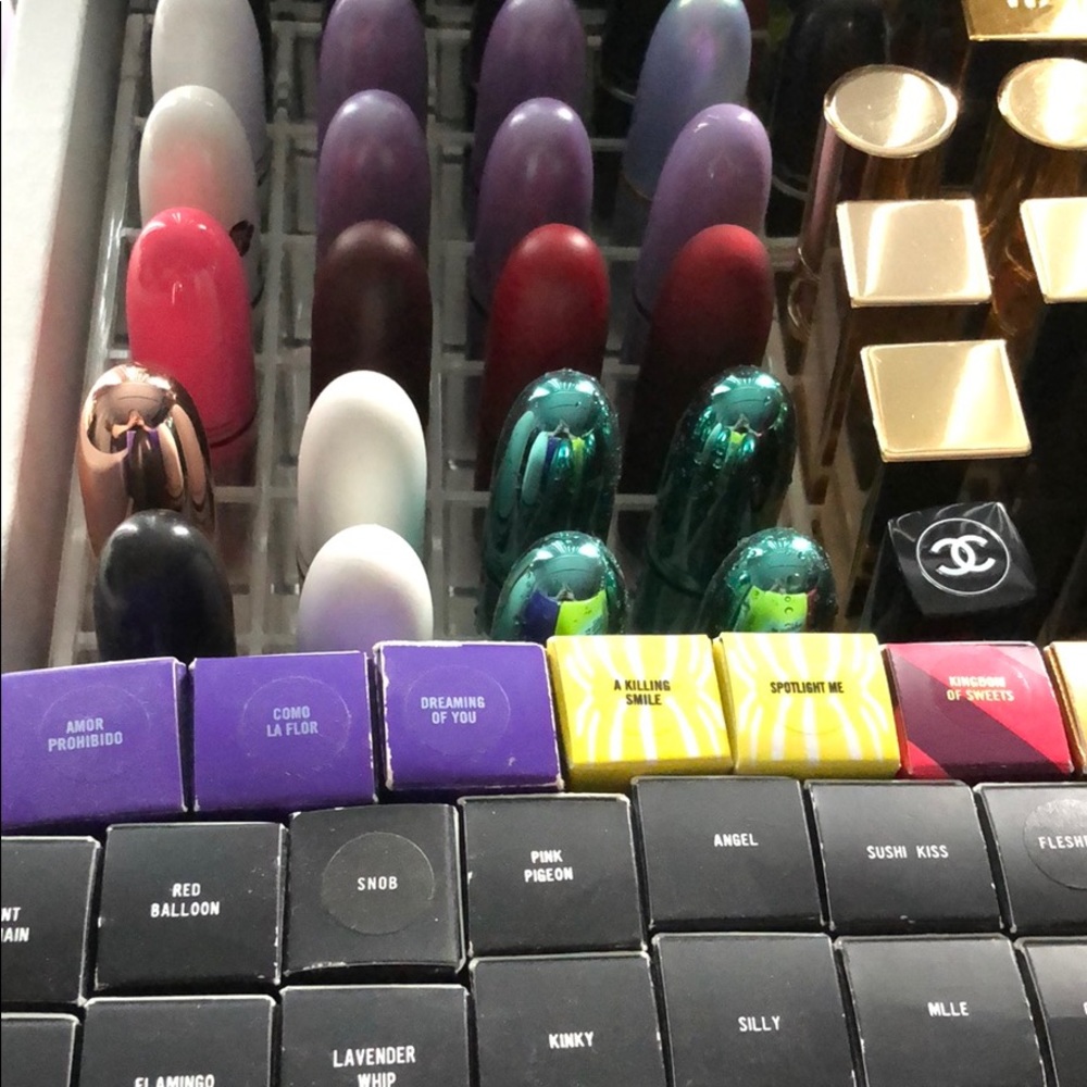 MAC LE lipsticks